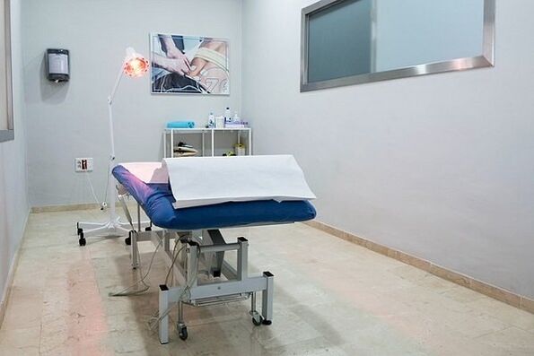 Physiotherapy cabinet for the treatment of prostatitis